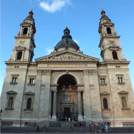 ブダペストの聖イシュトバーン大聖堂の写真